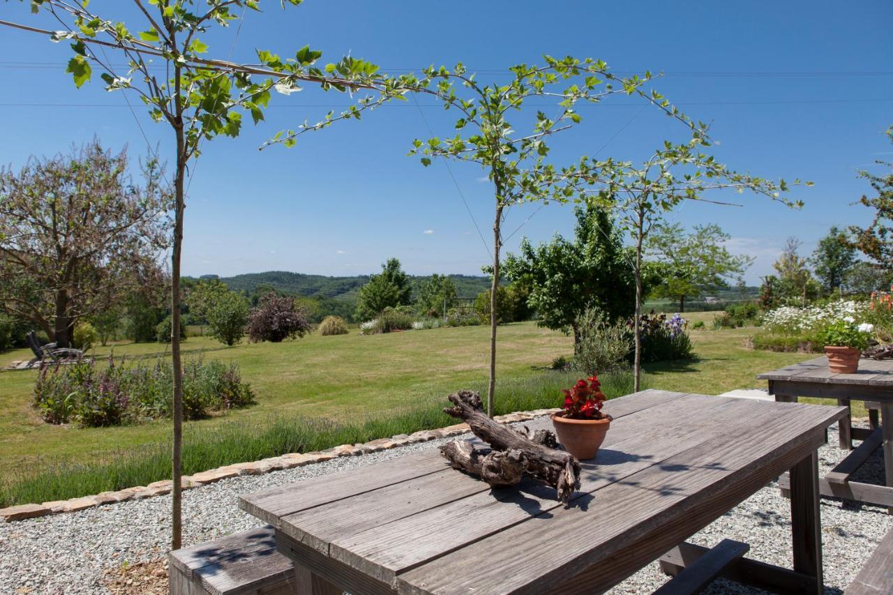 B&B Fleur De Lys Bleue Soudaine-Lavinadière Exterior foto